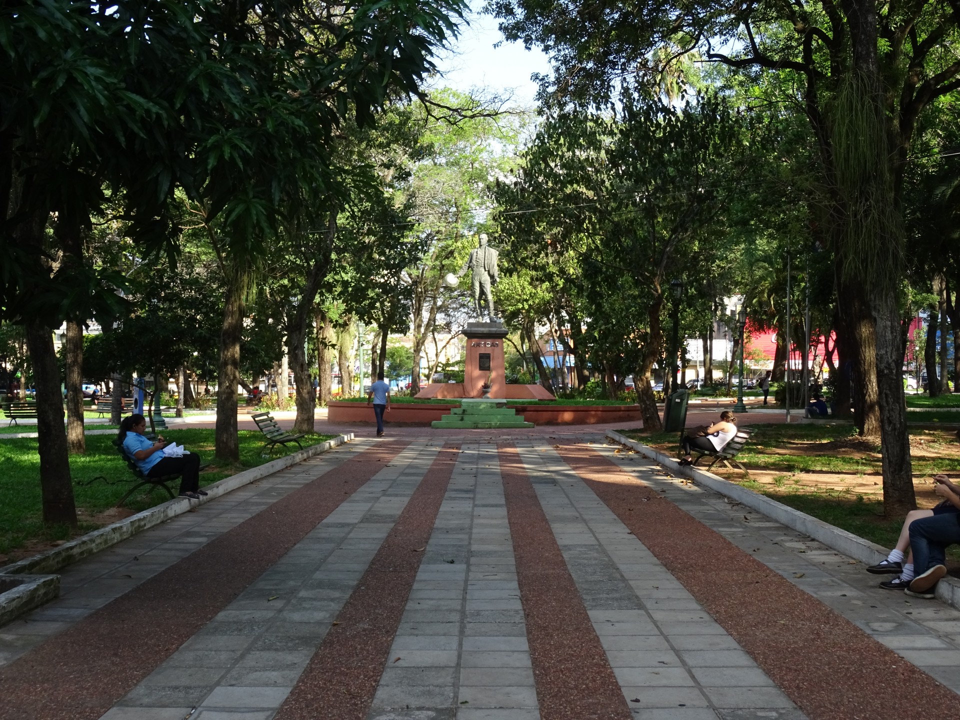 Plaza Uruguaya.